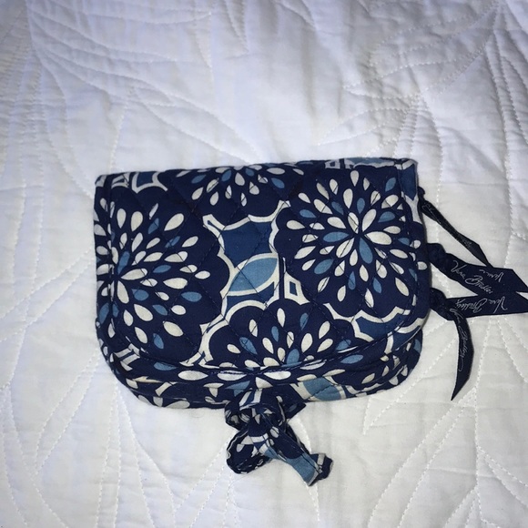 Vera Bradley jewelry case - Picture 1 of 4